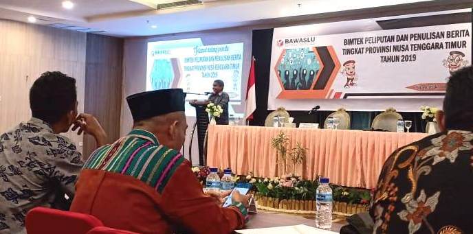 Menigkatkan Kerja Kehumasan Bawaslu NTT BIMTEK Peliputan dan Penulisan Berita 