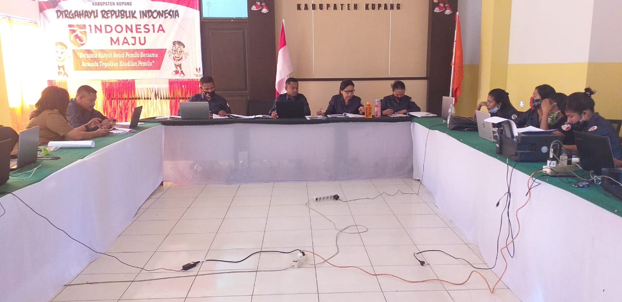 Bawaslu Kabupaten Kupang Gelar Rapat Redaksi Pembuatan Buletin 