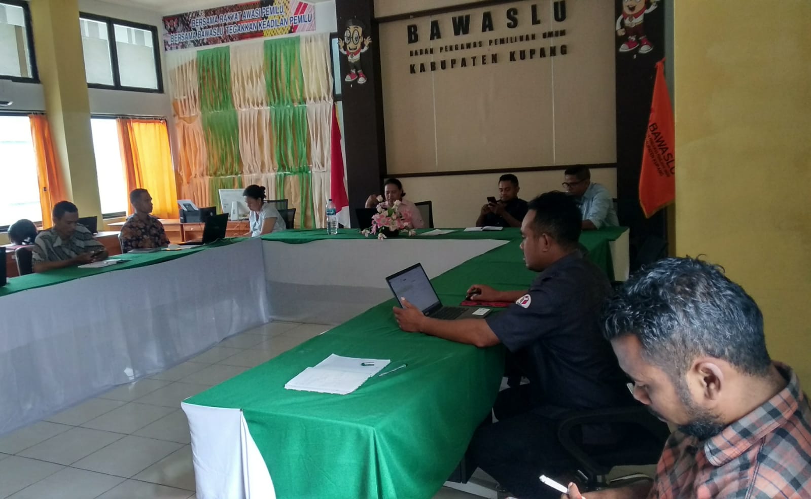 Bawaslu Kabupaten Kupang Melakukan Rapat Pembahasan Hasil Uji Petik