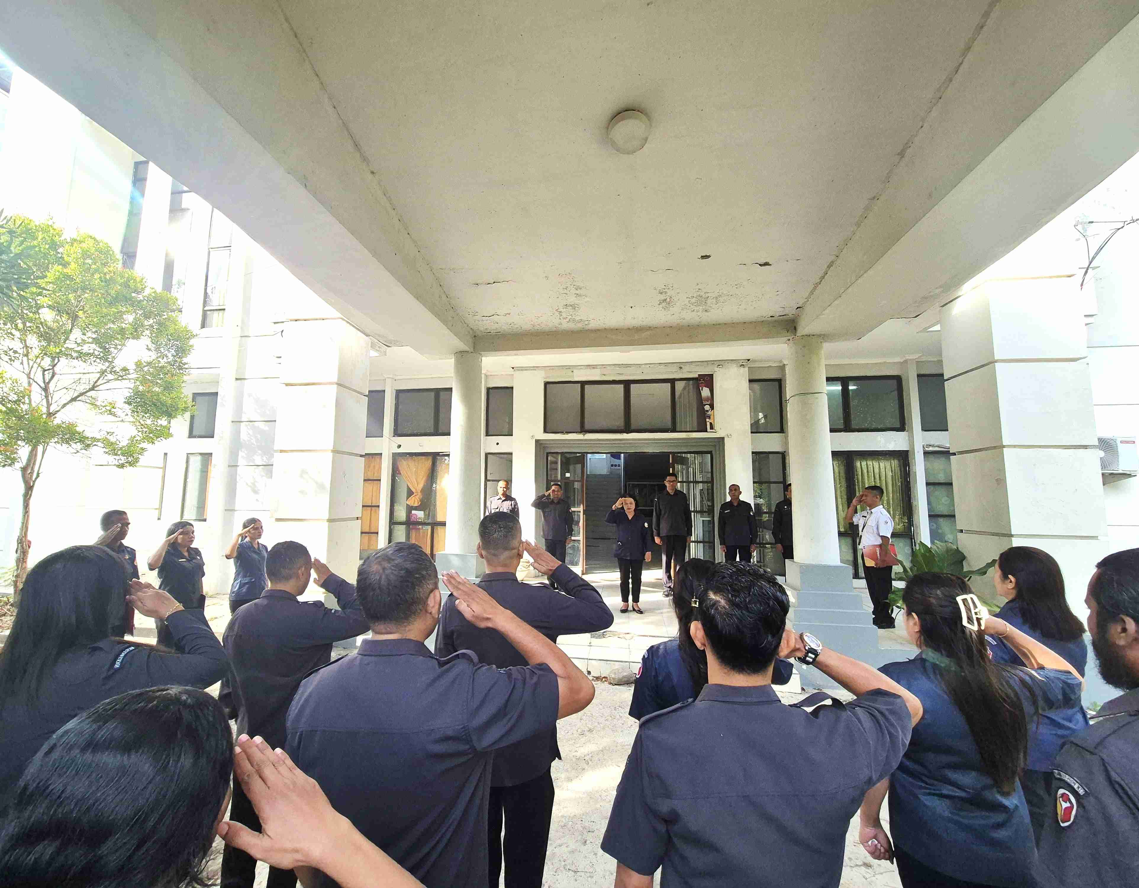 Apel Pagi Bawaslu Kupang: Semangat Awal Pekan untuk Demokrasi Berkualitas