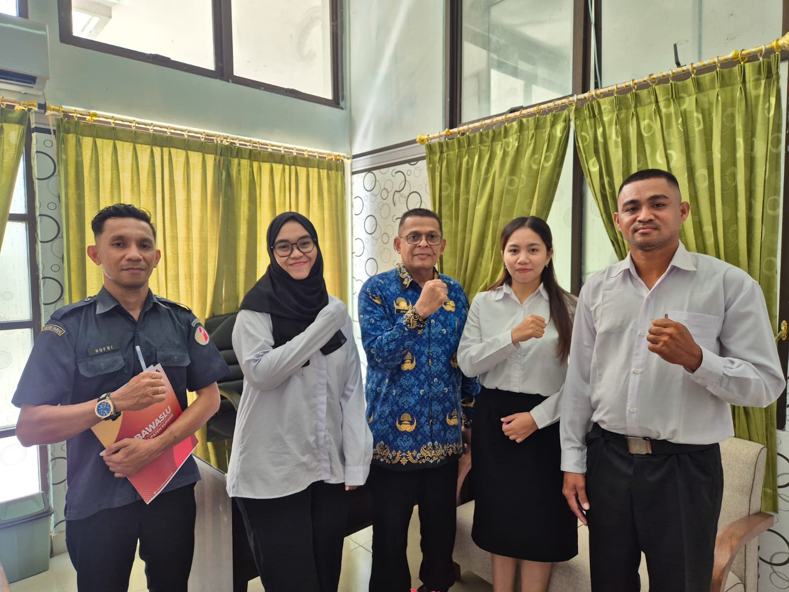  Tiga CPNS Resmi Bergabung, Bawaslu Kabupaten Kupang Tekankan Integritas dan Profesionalisme Sejak Dini