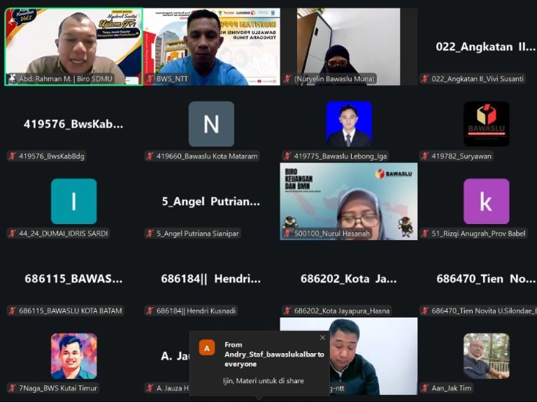 Hasil tangkapan layar Kepala Sekretariat Bawaslu Kab. Kupang Abdul Asis, S.H. bersama staf pengelola yang membidangi administrasi kepegawaian saat mengikuti kegiatan