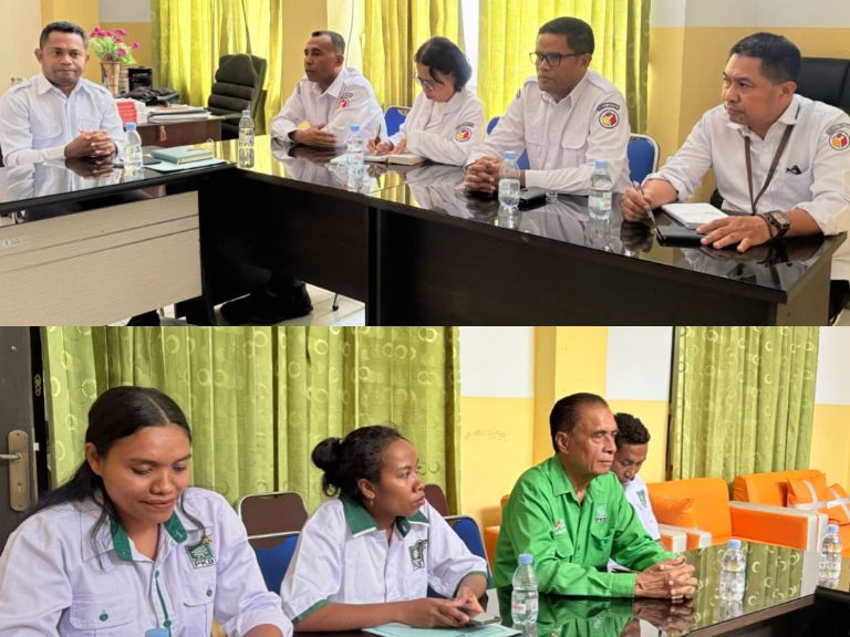 Pimpinan Bawaslu Kabupaten Kupang bersama Pengurus DPC PKB Kabupaten Kupang saat melakukan Konsolidasi Demokrasi di Kantor Bawaslu Kabupaten Kupang