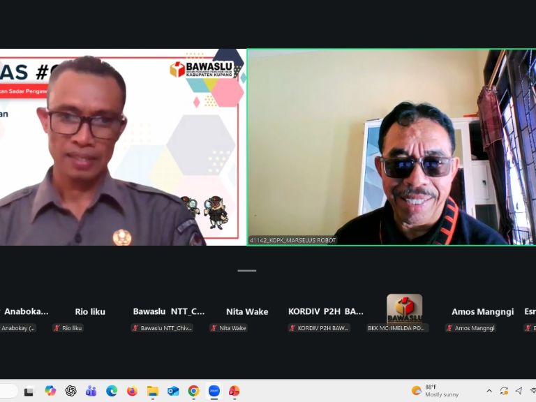 Tangkapan layar Dr. Marselus Robot, M.Si. Akademisi Undana Kupang saat menyampaikan materi pada Gemas Edisi Enam Bawaslu Kabupaten Kupang