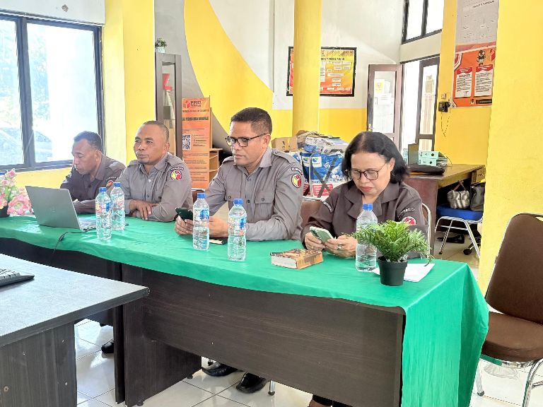 Jajaran Pimpinan Bawaslu Kabupaten Kupang saat mengikui Kegiatan Gemas Edisi Enam Bawaslu Kabupaten Kupang