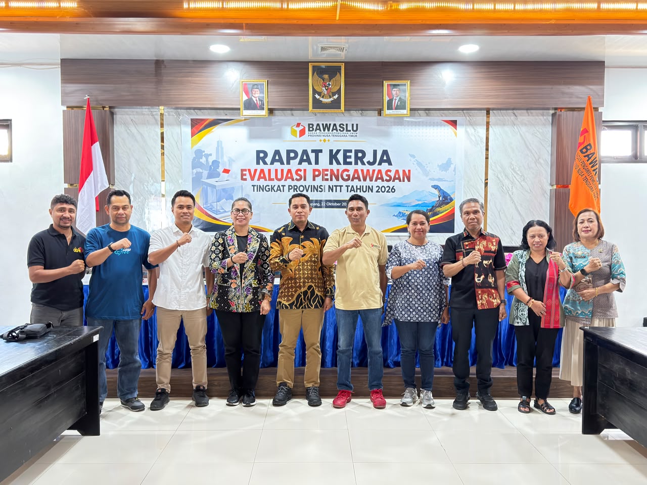 Koordinator Divisi P2H Bawaslu Kabupaten Kupang Maria Yulita Sarina, S.E. saat mengikuti Rapat Kerja Evaluasi Pengawasan Tingkat Provinsi Nusa Tenggara Timur Tahun 2026.