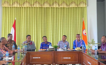 Komisi Informasi Publik Provinsi NTT Lakukan Visitasi dan Presentasi Monev PPID Tahun 2024 di Bawaslu Kabupaten Kupang