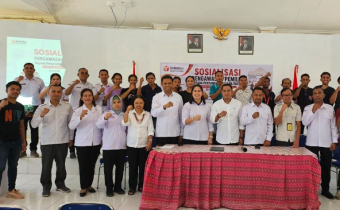 Jajaran Bawaslu Kabupaten Kupang dan Anggota Bawaslu Provinsi Nusa Tenggara Timur Foto bersama peserta Sosialisasi Pengawasan Pemilu kepada Penyandang Disabilitas di Sentra Efata Kupang