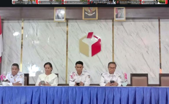 Tangkapan layar saat mengikuti Penutupan Orientasi PPPK Bawaslu Provinsi Nusa Tenggara Timur Tahun 2026 yang dilaksanakan secara daring melalui Zoom Meeting