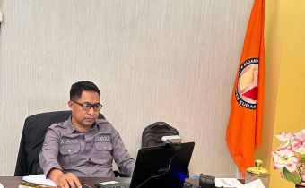 Kepala Sekretariat Bawaslu Kabupaten Kupang Abdul Asis,S.H. saat mengikuti Rapat Koordinasi Penguatan Sumber Daya Manusia (SDM) Aparatur Kesekretariatan.
